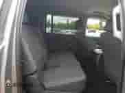 2018 Chevrolet Suburban LS z VIN 1GNSKGKC8JR396475, wystawiony jako Copart lot #75859654 z przebiegiem 67 080 mil mil oraz Szkoda całkowita • Salvage title. Historia ofert i sprzedaży dostępna na DreamBid. Obrazek 11.