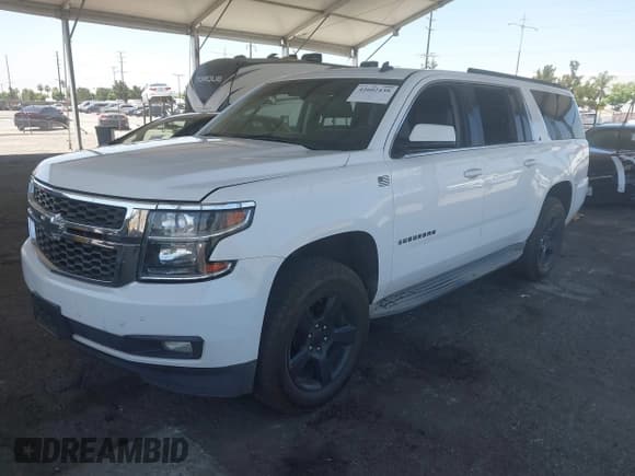 ✅ 2015 Chevrolet Suburban LT • VIN: 1GNSCJKC1FR137893 • Lot: 42602438. Wystawiony na IAAI z przebiegiem 157 441 mil. Bezpłatny archiwum sprzedaży aukcyjnych z USA i szczegółowy raport historii pojazdu na DreamBid. Zdjęcie 2.