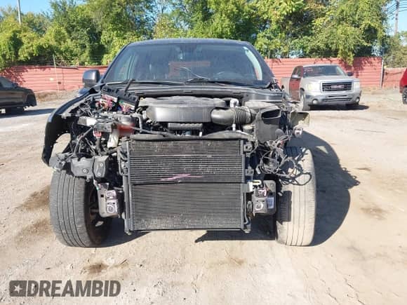 2018 Dodge Durango GT z VIN 1C4RDJDG4JC395339, wystawiony jako IAAI lot #43362633 z przebiegiem 97 846 mil mil oraz . Historia ofert i sprzedaży dostępna na DreamBid. Obrazek 6.