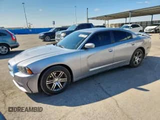 ✅ 2013 Dodge Charger Police • VIN: 2C3CDXAT1DH660296 • Lot: 85577805. Wystawiony na Copart z przebiegiem 153 591 mil. Bezpłatny archiwum sprzedaży aukcyjnych z USA i szczegółowy raport historii pojazdu na DreamBid. Zdjęcie 1.