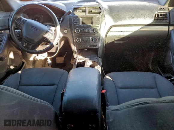 ✅ 2018 Ford Police Interceptor Utility • VIN: 1FM5K8AT3JGA73276 • Lot: 96232145. Wystawiony na Copart z przebiegiem 165 935 mil. Bezpłatny archiwum sprzedaży aukcyjnych z USA i szczegółowy raport historii pojazdu na DreamBid. Zdjęcie 8.