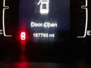 ✅ 2018 Jeep Cherokee Latitude Plus • VIN: 1C4PJMLB0JD612922 • Lot: 42581594. Wystawiony na IAAI z przebiegiem 137 793 mil. Bezpłatny archiwum sprzedaży aukcyjnych z USA i szczegółowy raport historii pojazdu na DreamBid. Zdjęcie 7.