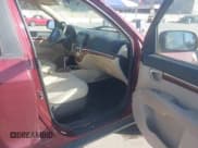 ✅ 2008 Hyundai Santa Fe GLS • VIN: 5NMSG13D48H156305 • Lot: 43821942. Listed on IAAI with 121,790 mi. Free auction sales archive from the USA and detailed vehicle history report at DreamBid. Image 5.