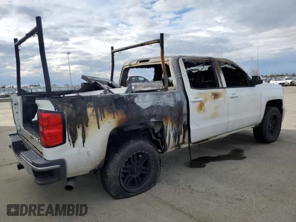 ✅ 2015 Chevrolet Silverado 1500 LT • VIN: 3GCPCREC8FG405444 • Лот: 45774114. Опубликован ранее на Copart с пробегом Не указан. Бесплатный доступ к архиву аукционных продаж из США и подробный отчёт об истории автомобиля на DreamBid. Изображение 3.