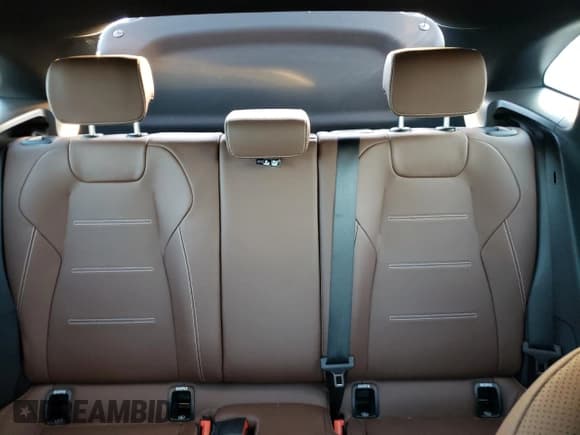 ✅ 2022 Mercedes-Benz GLA 35 AMG • VIN: W1N4N5BB0NJ381888 • Лот: 69825702. Опубликован ранее на Copart с пробегом 5 802 миль. Бесплатный доступ к архиву аукционных продаж из США и подробный отчёт об истории автомобиля на DreamBid. Изображение 10.