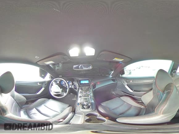 ✅ 2014 Hyundai Genesis Coupe R-Spec • VIN: KMHHT6KD8EU119617 • Lot: 81721115. Wystawiony na Copart z przebiegiem 161 429 mil. Bezpłatny archiwum sprzedaży aukcyjnych z USA i szczegółowy raport historii pojazdu na DreamBid. Zdjęcie 14.