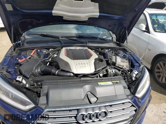 ✅ 2018 Audi S5 Premium Plus • VIN: WAUY4GF50JN002349 • Лот: 73889734. Опубликован ранее на Copart с пробегом Не указан. Бесплатный доступ к архиву аукционных продаж из США и подробный отчёт об истории автомобиля на DreamBid. Изображение 12.