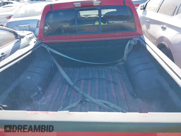 ✅ 2008 Isuzu i-Series LS • VIN: 1GGCS13E188701386 • Лот: 39908326. Опубликован ранее на IAAI с пробегом Не указан. Бесплатный доступ к архиву аукционных продаж из США и подробный отчёт об истории автомобиля на DreamBid. Изображение 12.