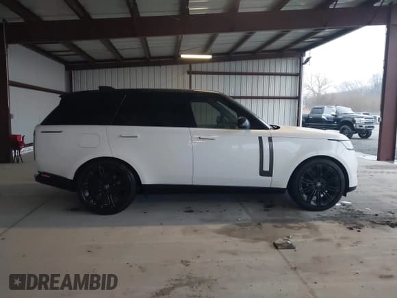 ✅ 2023 Land Rover Range Rover SE • VIN: SALKP9FU9PA086344 • Лот: 41478664. Опубликован ранее на IAAI с пробегом 20 355 миль. Бесплатный доступ к архиву аукционных продаж из США и подробный отчёт об истории автомобиля на DreamBid. Изображение 13.