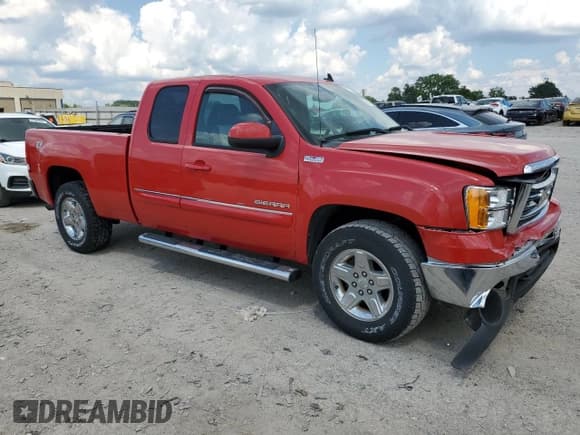 ✅ 2013 GMC Sierra 1500 SLT • VIN: 1GTR2WE74DZ226635 • Lot: 67955565. Listed on Copart with 82,405 mi. Free auction sales archive from the USA and detailed vehicle history report at DreamBid. Image 4.