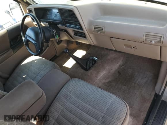 ✅ 1994 Ford Ranger XL • VIN: 1FTCR14A6RTB15564 • Lot: 53783405. Listed on Copart with 131,052 mi. Free auction sales archive from the USA and detailed vehicle history report at DreamBid. Image 8.