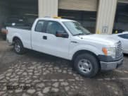 ✅ 2013 Ford F-150 XL • VIN: 1FTFX1CF1DKG33273 • Lot: 56221865. Wystawiony na Copart z przebiegiem 142 631 mil. Bezpłatny archiwum sprzedaży aukcyjnych z USA i szczegółowy raport historii pojazdu na DreamBid. Zdjęcie 4.