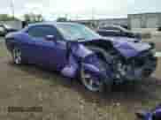 ✅ 2019 Dodge Challenger GT • VIN: 2C3CDZJG3KH571339 • Lot: 64327615. Wystawiony na Copart z przebiegiem 99 368 mil mil. Skorzystaj z bezpłatnego archiwum sprzedaży aukcyjnych z USA i zobacz szczegółowy raport historii pojazdu na DreamBid. Zdjęcie 4.