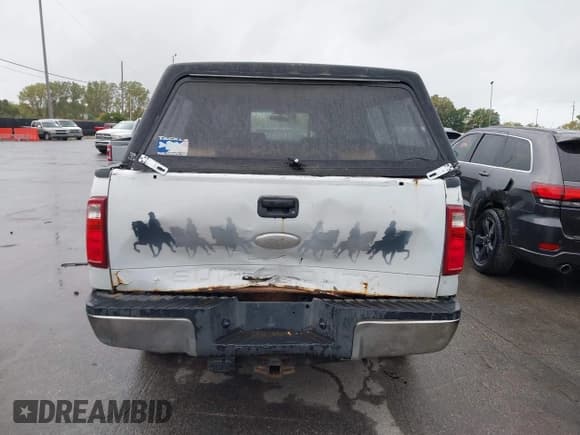 ✅ 2012 Ford F-250 XL • VIN: 1FT7W2B68CEB08111 • Lot: 43384275. Wystawiony na IAAI z przebiegiem 247 029 mil. Bezpłatny archiwum sprzedaży aukcyjnych z USA i szczegółowy raport historii pojazdu na DreamBid. Zdjęcie 16.