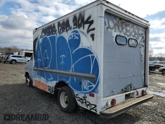 ✅ 1988 Chevrolet Chevy • VIN: 2GCHG31K1J4155953 • Лот: 44465785. Опубликован ранее на Copart с пробегом 68 797 миль. Бесплатный доступ к архиву аукционных продаж из США и подробный отчёт об истории автомобиля на DreamBid. Изображение 2.