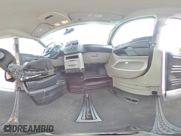 ✅ 2014 Dodge Grand Caravan SE • VIN: 2C4RDGBG1ER471425 • Lot: 90443765. Wystawiony na Copart z przebiegiem 63 031 mil. Bezpłatny archiwum sprzedaży aukcyjnych z USA i szczegółowy raport historii pojazdu na DreamBid. Zdjęcie 15.