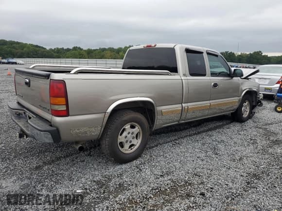 ✅ 2002 Chevrolet Silverado 1500 LS • VIN: 2GCEC19T021318465 • Лот: 71395264. Опубликован ранее на Copart с пробегом 278 161 миль. Бесплатный доступ к архиву аукционных продаж из США и подробный отчёт об истории автомобиля на DreamBid. Изображение 3.