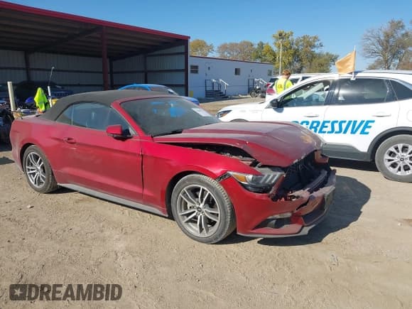 ✅ 2015 Ford Mustang EcoBoost Premium • VIN: 1FATP8UHXF5422897 • Lot: 43602979. Wystawiony na IAAI z przebiegiem 70 533 mil. Bezpłatny archiwum sprzedaży aukcyjnych z USA i szczegółowy raport historii pojazdu na DreamBid. Zdjęcie 1.