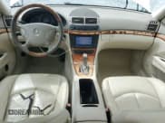 ✅ 2006 Mercedes-Benz E 350 • VIN: WDBUF56J06A961843 • Lot: 84237905. Listed on Copart with 147,227 mi. Free auction sales archive from the USA and detailed vehicle history report at DreamBid. Image 8.