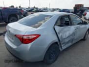 ✅ 2018 Toyota Corolla L • VIN: 5YFBURHEXJP788293 • Lot: 42754996. Wystawiony na IAAI z przebiegiem 92 230 mil. Bezpłatny archiwum sprzedaży aukcyjnych z USA i szczegółowy raport historii pojazdu na DreamBid. Zdjęcie 4.