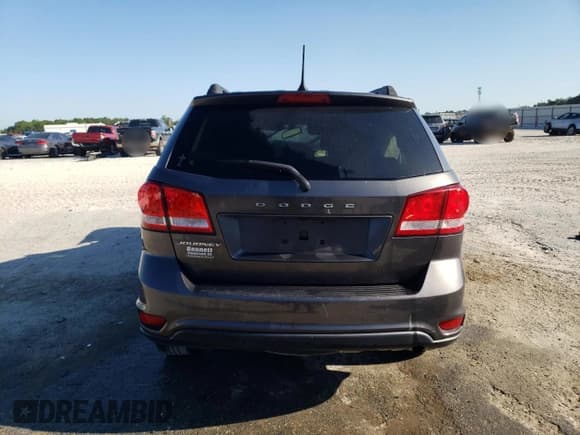 ✅ 2019 Dodge Journey SE • VIN: 3C4PDCBB8KT810467 • Lot: 68936705. Wystawiony na Copart z przebiegiem Nie podano. Bezpłatny archiwum sprzedaży aukcyjnych z USA i szczegółowy raport historii pojazdu na DreamBid. Zdjęcie 6.