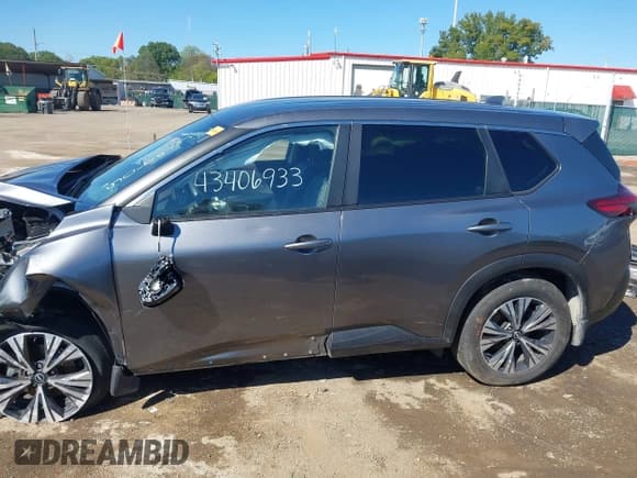 ✅ 2023 Nissan Rogue SV • VIN: JN8BT3BBXPW356905 • Lot: 43406933. Listed on IAAI with 42,721 mi. Free auction sales archive from the USA and detailed vehicle history report at DreamBid. Image 15.