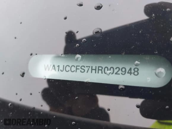 ✅ 2017 Audi Q3 Premium Plus • VIN: WA1JCCFS7HR002948 • Lot: 41564849. Listed on IAAI with 31,745 mi. Free auction sales archive from the USA and detailed vehicle history report at DreamBid. Image 9.