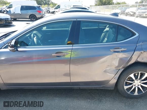 ✅ 2017 Acura TLX Technology • VIN: 19UUB1F55HA003844 • Lot: 43055133. Wystawiony na IAAI z przebiegiem 80 357 mil. Bezpłatny archiwum sprzedaży aukcyjnych z USA i szczegółowy raport historii pojazdu na DreamBid. Zdjęcie 14.