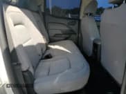 ✅ 2018 Chevrolet Colorado 2WD Work Truck • VIN: 1GCGSBEA4J1269281 • Lot: 81510165. Wystawiony na Copart z przebiegiem 126 379 mil. Bezpłatny archiwum sprzedaży aukcyjnych z USA i szczegółowy raport historii pojazdu na DreamBid. Zdjęcie 10.