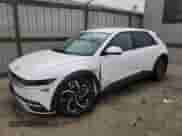 2024 Hyundai Ioniq 5 SE z VIN KM8KM4DE1RU289546, wystawiony jako Copart lot #72554174 z przebiegiem 3 907 mil mil oraz Szkoda całkowita • Salvage title. Historia ofert i sprzedaży dostępna na DreamBid. Obrazek 1.