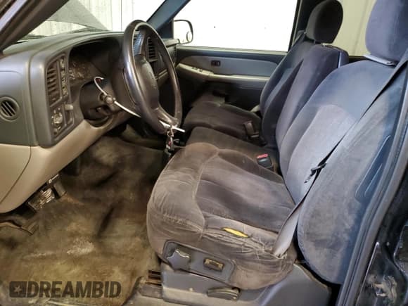 ✅ 2001 Chevrolet Suburban LS • VIN: 1GNFK16T41J286966 • Лот: 84717424. Опубликован ранее на Copart с пробегом 140 324 миль. Бесплатный доступ к архиву аукционных продаж из США и подробный отчёт об истории автомобиля на DreamBid. Изображение 7.