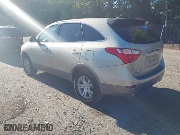 ✅ 2008 Hyundai Veracruz GLS • VIN: KM8NU73C08U077072 • Lot: 43406215. Listed on IAAI with 147,771 mi. Free auction sales archive from the USA and detailed vehicle history report at DreamBid. Image 3.