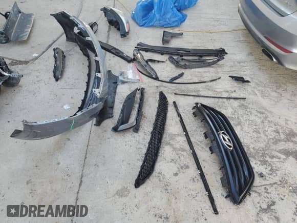 2015 Hyundai Sonata Sport with VIN 5NPE34AF0FH251233, listed as a Copart auction lot 85766045 with 114,579 mi miles and Salvage title. Bid and sale history available at DreamBid. Image 12.