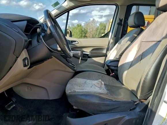 ✅ 2015 Ford Transit Connect Titanium • VIN: NM0GE9G77F1194565 • Lot: 94129045. Wystawiony na Copart z przebiegiem 144 426 mil. Bezpłatny archiwum sprzedaży aukcyjnych z USA i szczegółowy raport historii pojazdu na DreamBid. Zdjęcie 7.