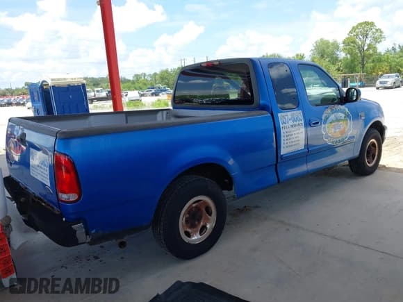 ✅ 1999 Ford F-150 XL • VIN: 1FTRX17L9XNB83680 • Lot: 42636807. Listed on IAAI with Not provided. Free auction sales archive from the USA and detailed vehicle history report at DreamBid. Image 4.