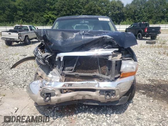 ✅ 2000 Ford Excursion Limited • VIN: 1FMNU42L1YEC61687 • Lot: 67590714. Listed on Copart with 219,386 mi. Free auction sales archive from the USA and detailed vehicle history report at DreamBid. Image 5.