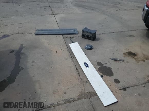 ✅ 2003 Ford Explorer XLT • VIN: 1FMZU73W83ZA96346 • Lot: 66412365. Listed on Copart with 249,692 mi. Free auction sales archive from the USA and detailed vehicle history report at DreamBid. Image 13.