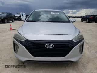 2017 Hyundai Ioniq Limited с VIN KMHC85LC5HU035917, выставлен на аукционе Copart как лот 68335844 с пробегом 134 831 миль миль и На запчасти • Non repairable. История ставок и продаж доступна на DreamBid. Изображение 5.