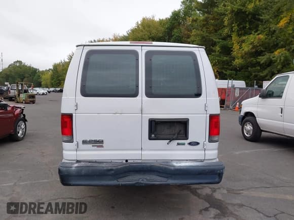 ✅ 2014 Ford Econoline Cargo Commercial • VIN: 1FTNS2EL2EDA16599 • Lot: 43285520. Wystawiony na IAAI z przebiegiem 170 567 mil. Bezpłatny archiwum sprzedaży aukcyjnych z USA i szczegółowy raport historii pojazdu na DreamBid. Zdjęcie 16.