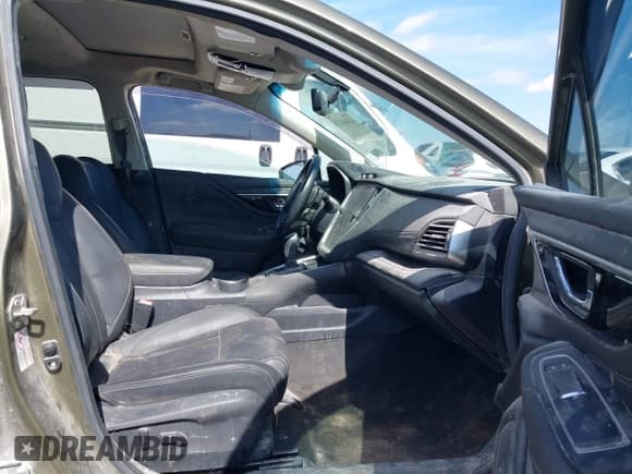 ✅ 2020 Subaru Outback Limited • VIN: 4S4BTANC0L3111994 • Lot: 43461282. Wystawiony na IAAI z przebiegiem 30 853 mil. Bezpłatny archiwum sprzedaży aukcyjnych z USA i szczegółowy raport historii pojazdu na DreamBid. Zdjęcie 5.