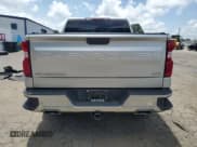 ✅ 2022 Chevrolet Silverado 1500 LTZ • VIN: 1GCUDGED4NZ572816 • Lot: 63283775. Wystawiony na Copart z przebiegiem 96 793 mil. Bezpłatny archiwum sprzedaży aukcyjnych z USA i szczegółowy raport historii pojazdu na DreamBid. Zdjęcie 6.