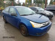 ✅ 2008 Ford Focus S • VIN: 1FAHP32N18W295410 • Lot: 43520435. Wystawiony na IAAI z przebiegiem 171 603 mil. Bezpłatny archiwum sprzedaży aukcyjnych z USA i szczegółowy raport historii pojazdu na DreamBid. Zdjęcie 1.