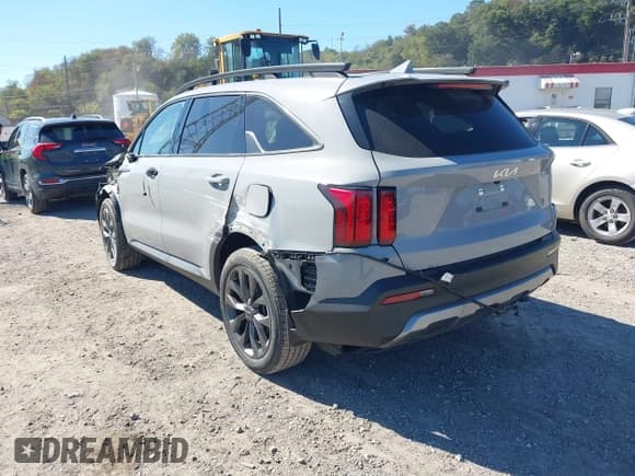 ✅ 2023 Kia Sorento SX • VIN: 5XYRKDLF9PG201375 • Lot: 43426046. Listed on IAAI with 25,957 mi. Free auction sales archive from the USA and detailed vehicle history report at DreamBid. Image 3.