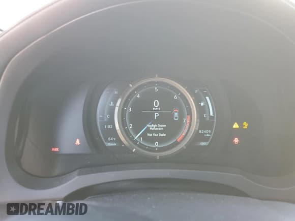 ✅ 2018 Lexus IS 350 • VIN: JTHCZ1D23J5015177 • Lot: 80008804. Listed on Copart with 82,409 mi. Free auction sales archive from the USA and detailed vehicle history report at DreamBid. Image 9.