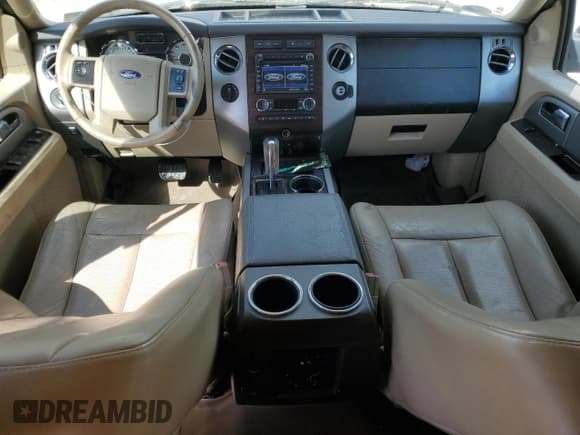 ✅ 2013 Ford Expedition Max XLT • VIN: 1FMJK1J58DEF11426 • Lot: 70063035. Listed on Copart with 93,089 mi. Free auction sales archive from the USA and detailed vehicle history report at DreamBid. Image 8.