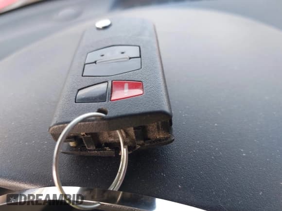 ✅ 2006 Mazda MX-5 Miata Grand Touring • VIN: JM1NC25F060103269 • Lot: 42482820. Wystawiony na IAAI z przebiegiem 62 607 mil. Bezpłatny archiwum sprzedaży aukcyjnych z USA i szczegółowy raport historii pojazdu na DreamBid. Zdjęcie 11.