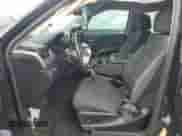 2019 Chevrolet Tahoe LS с VIN 1GNSCAEC1KR374535, выставлен на аукционе Copart как лот 81609295 с пробегом 100 726 миль миль и Списание • Salvage title. История ставок и продаж доступна на DreamBid. Изображение 7.