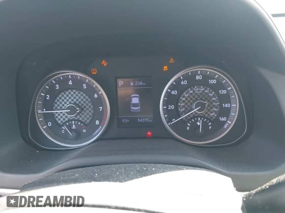 2020 Hyundai Elantra SE z VIN 5NPD74LF6LH526368, wystawiony jako IAAI lot #43228396 z przebiegiem 54 375 mil mil oraz . Historia ofert i sprzedaży dostępna na DreamBid. Obrazek 7.