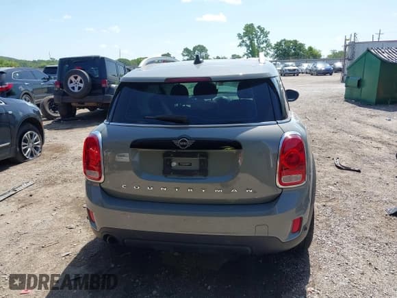 ✅ 2019 MINI Countryman Cooper • VIN: WMZYS7C57K3F45677 • Lot: 42560469. Listed on IAAI with 73,925 mi. Free auction sales archive from the USA and detailed vehicle history report at DreamBid. Image 16.