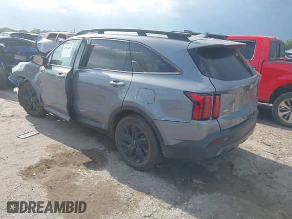 2022 Kia Sorento X-Line S z VIN 5XYRLDLC1NG105322, wystawiony jako IAAI lot #42316881 z przebiegiem Nie podano mil oraz . Historia ofert i sprzedaży dostępna na DreamBid. Obrazek 3.